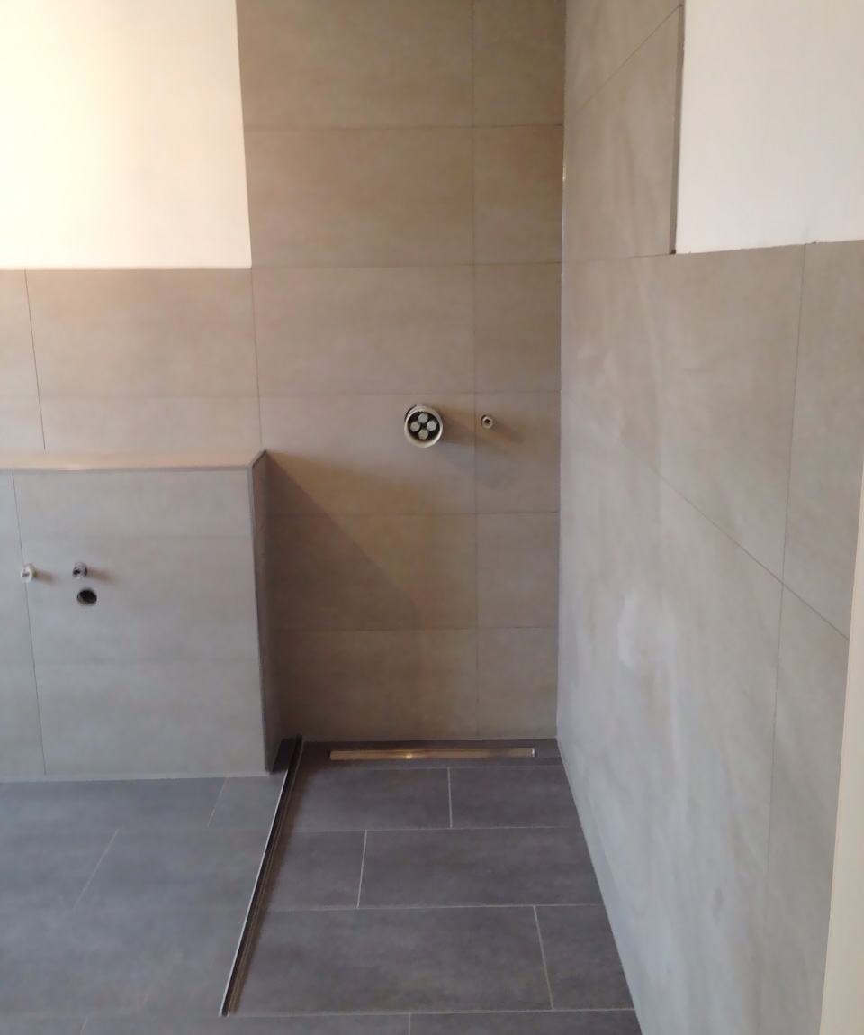 Modernes badezimmer beige: badideen roomido. kleines bad ideen ...